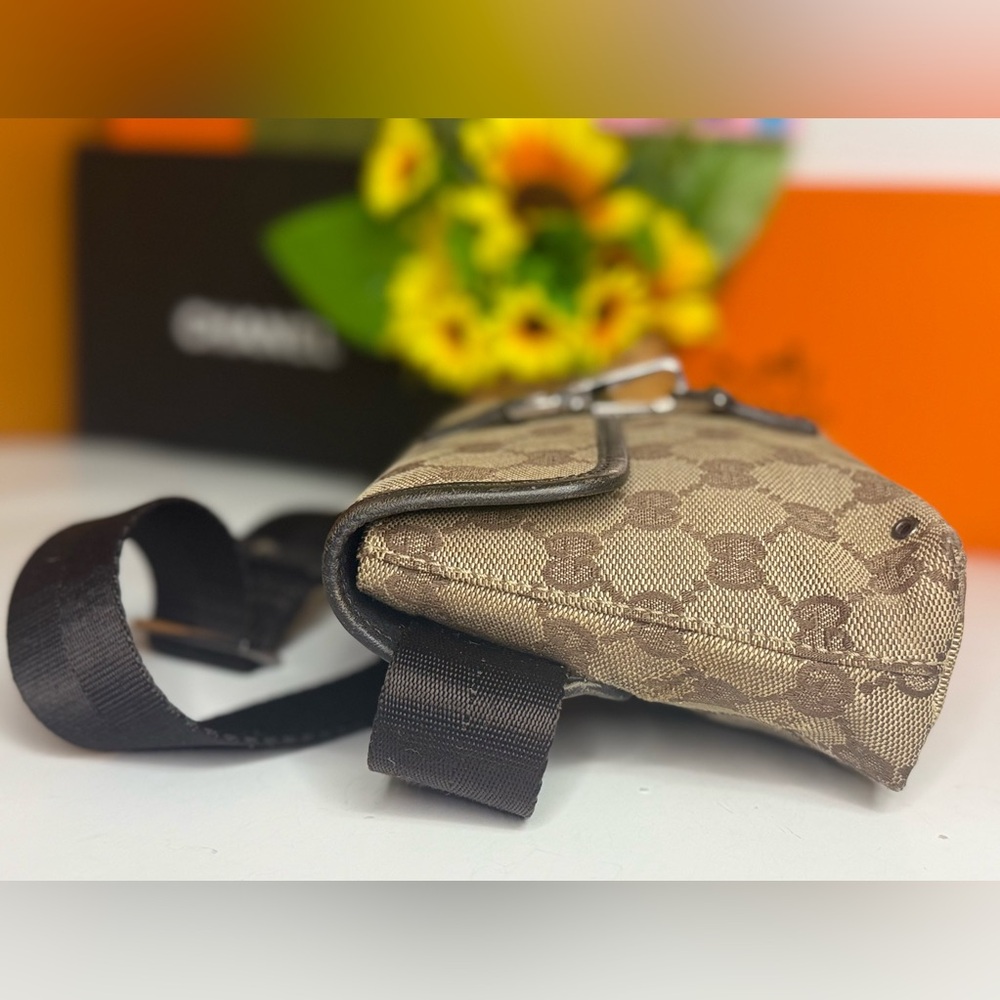 Auth GUCCI GG Logo Canvas Body Bag/Waist Bag - Picture 10 of 17